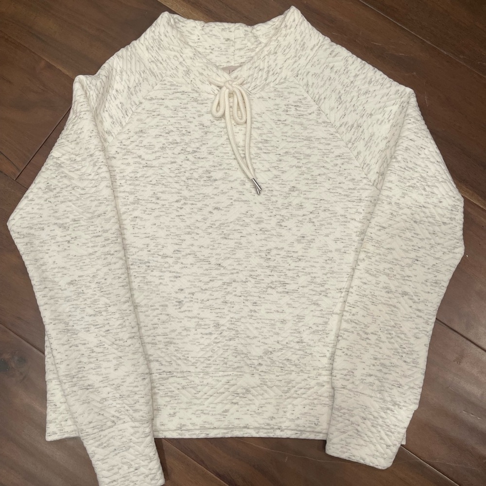 LOFT NWOT Crewneck sweater